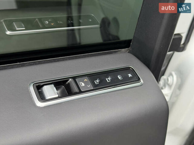 Белый Ленд Ровер Рендж Ровер, объемом двигателя 5 л и пробегом 155 тыс. км за 64999 $, фото 32 на Automoto.ua