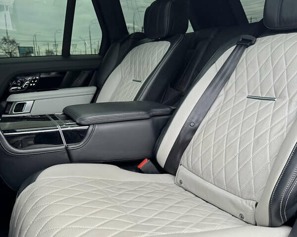 Белый Ленд Ровер Рендж Ровер, объемом двигателя 5 л и пробегом 155 тыс. км за 64999 $, фото 35 на Automoto.ua