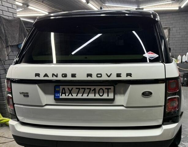 Білий Ленд Ровер Рендж Ровер, об'ємом двигуна 5 л та пробігом 79 тис. км за 68000 $, фото 6 на Automoto.ua