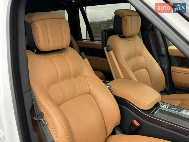 Белый Ленд Ровер Рендж Ровер, объемом двигателя 4.37 л и пробегом 71 тыс. км за 114900 $, фото 36 на Automoto.ua