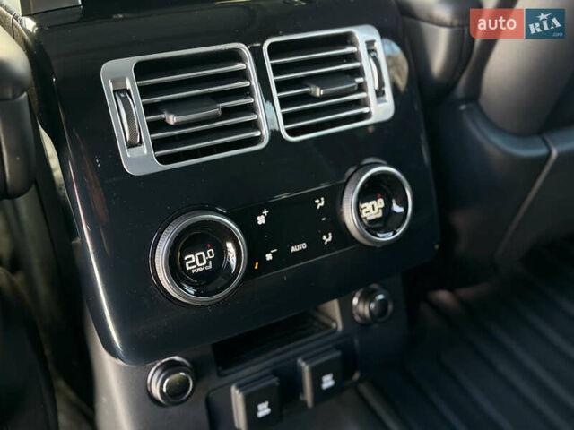 Білий Ленд Ровер Рендж Ровер, об'ємом двигуна 5 л та пробігом 35 тис. км за 65000 $, фото 16 на Automoto.ua