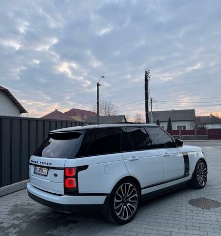 Белый Ленд Ровер Рендж Ровер, объемом двигателя 4.37 л и пробегом 130 тыс. км за 65000 $, фото 3 на Automoto.ua