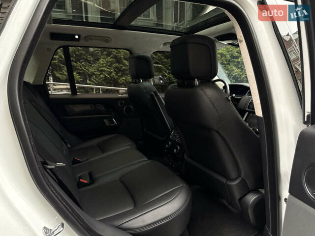 Білий Ленд Ровер Рендж Ровер, об'ємом двигуна 3 л та пробігом 82 тис. км за 49900 $, фото 20 на Automoto.ua