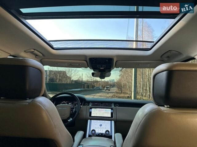 Білий Ленд Ровер Рендж Ровер, об'ємом двигуна 5 л та пробігом 95 тис. км за 65000 $, фото 19 на Automoto.ua