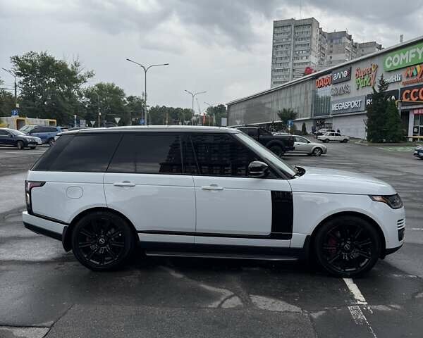 Ленд Ровер Рендж Ровер 2019 в Днепре (Днепропетровске) на Automoto.ua Белый Ленд Ровер Рендж Ровер, объемом двигателя 3 л и пробегом 155 тыс. км за 62900 $, фото 4 на Automoto.ua