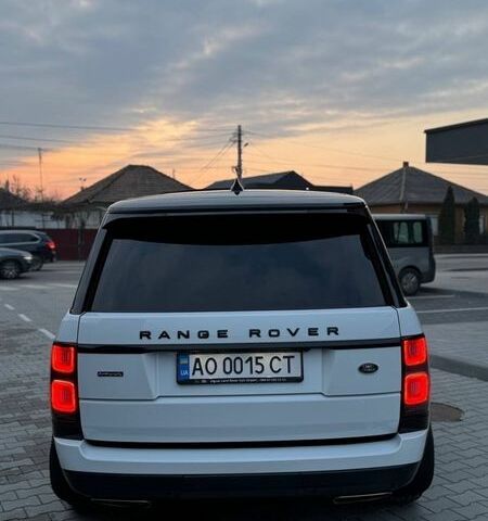 Белый Ленд Ровер Рендж Ровер, объемом двигателя 4.37 л и пробегом 130 тыс. км за 65000 $, фото 9 на Automoto.ua