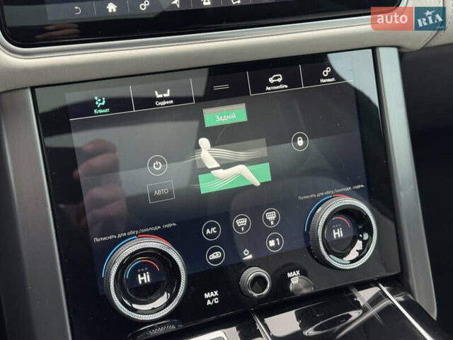 Белый Ленд Ровер Рендж Ровер, объемом двигателя 5 л и пробегом 155 тыс. км за 64999 $, фото 25 на Automoto.ua