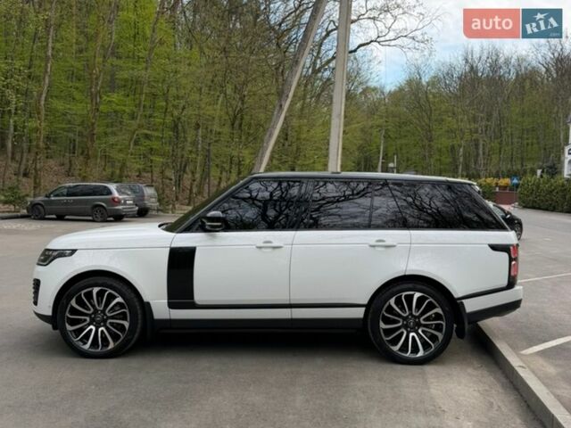Белый Ленд Ровер Рендж Ровер, объемом двигателя 4.4 л и пробегом 138 тыс. км за 69999 $, фото 3 на Automoto.ua