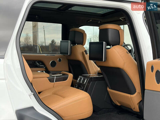 Белый Ленд Ровер Рендж Ровер, объемом двигателя 4.37 л и пробегом 71 тыс. км за 114900 $, фото 43 на Automoto.ua