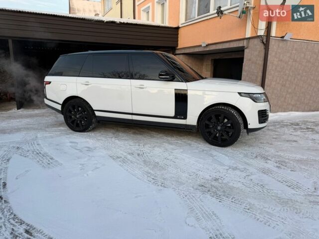 Білий Ленд Ровер Рендж Ровер, об'ємом двигуна 5 л та пробігом 97 тис. км за 65000 $, фото 1 на Automoto.ua