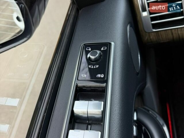 Белый Ленд Ровер Рендж Ровер, объемом двигателя 4.4 л и пробегом 138 тыс. км за 69999 $, фото 34 на Automoto.ua