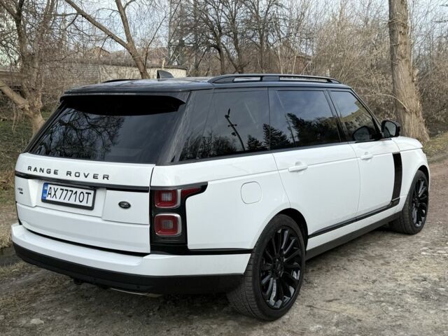 Білий Ленд Ровер Рендж Ровер, об'ємом двигуна 5 л та пробігом 80 тис. км за 66700 $, фото 4 на Automoto.ua