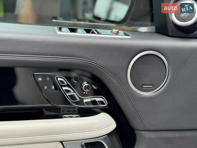 Белый Ленд Ровер Рендж Ровер, объемом двигателя 5 л и пробегом 155 тыс. км за 64999 $, фото 15 на Automoto.ua