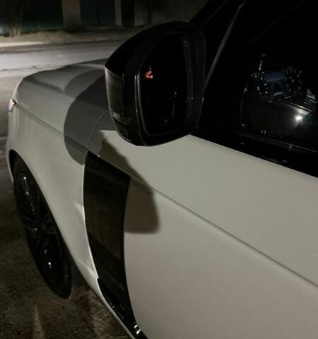 Білий Ленд Ровер Рендж Ровер, об'ємом двигуна 5 л та пробігом 79 тис. км за 68000 $, фото 11 на Automoto.ua