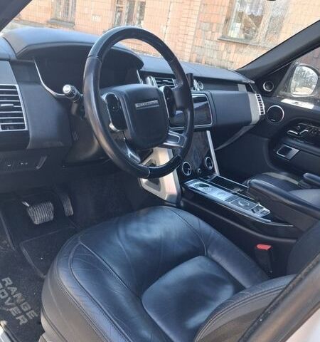 Білий Ленд Ровер Рендж Ровер, об'ємом двигуна 3 л та пробігом 98 тис. км за 51500 $, фото 14 на Automoto.ua