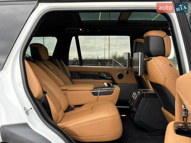 Білий Ленд Ровер Рендж Ровер, об'ємом двигуна 4.37 л та пробігом 71 тис. км за 114900 $, фото 42 на Automoto.ua