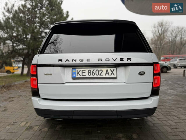 Белый Ленд Ровер Рендж Ровер, объемом двигателя 3 л и пробегом 165 тыс. км за 57500 $, фото 12 на Automoto.ua