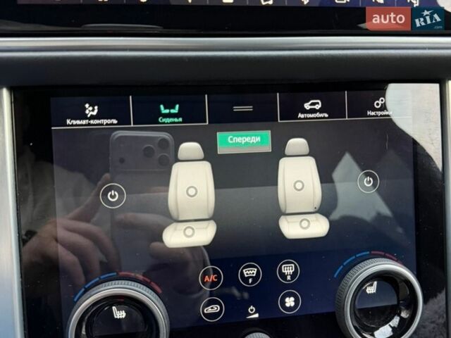 Белый Ленд Ровер Рендж Ровер, объемом двигателя 4.4 л и пробегом 138 тыс. км за 69999 $, фото 28 на Automoto.ua