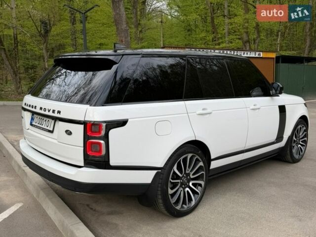 Белый Ленд Ровер Рендж Ровер, объемом двигателя 4.4 л и пробегом 138 тыс. км за 69999 $, фото 6 на Automoto.ua