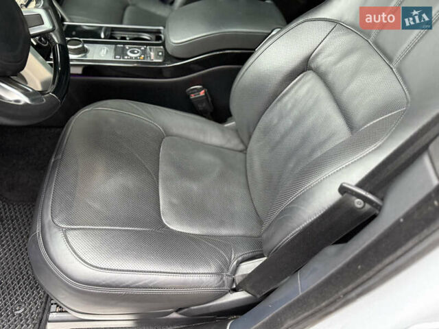 Белый Ленд Ровер Рендж Ровер, объемом двигателя 3 л и пробегом 165 тыс. км за 57500 $, фото 23 на Automoto.ua