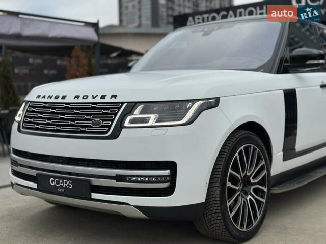 Белый Ленд Ровер Рендж Ровер, объемом двигателя 5 л и пробегом 155 тыс. км за 64999 $, фото 6 на Automoto.ua