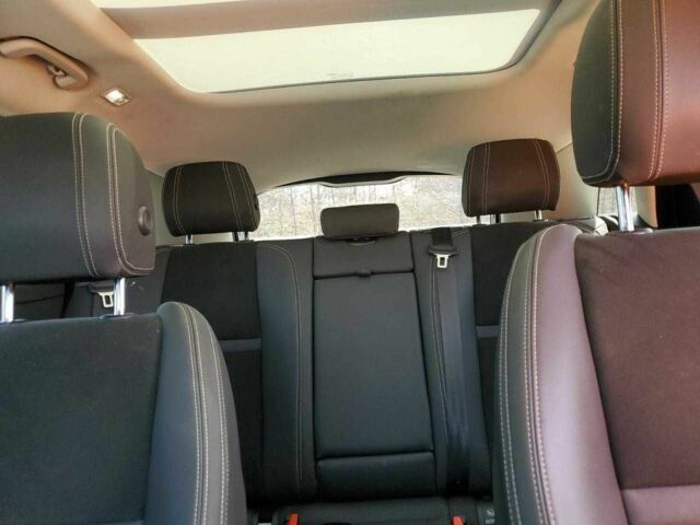 Белый Ленд Ровер Рендж Ровер, объемом двигателя 2 л и пробегом 85 тыс. км за 19900 $, фото 9 на Automoto.ua