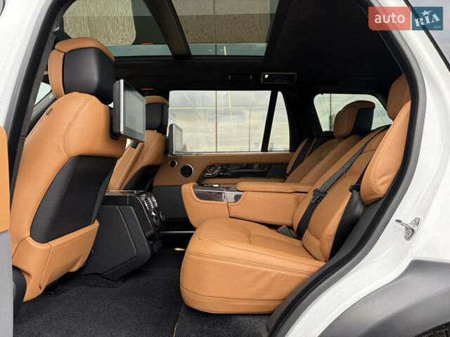 Белый Ленд Ровер Рендж Ровер, объемом двигателя 4.37 л и пробегом 71 тыс. км за 114900 $, фото 32 на Automoto.ua