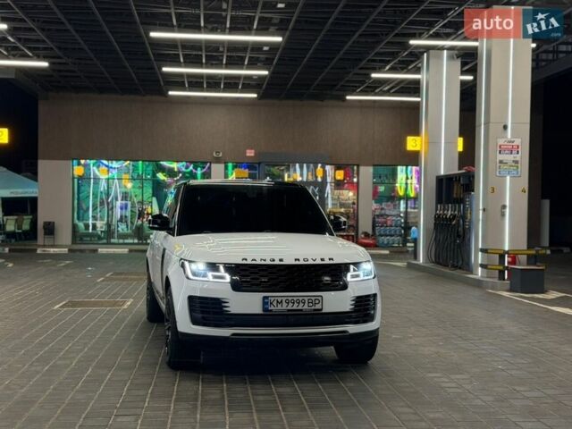 Белый Ленд Ровер Рендж Ровер, объемом двигателя 5 л и пробегом 97 тыс. км за 65000 $, фото 1 на Automoto.ua