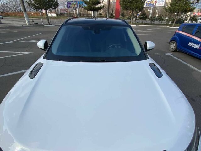 Белый Ленд Ровер Рендж Ровер, объемом двигателя 3 л и пробегом 93 тыс. км за 38000 $, фото 12 на Automoto.ua