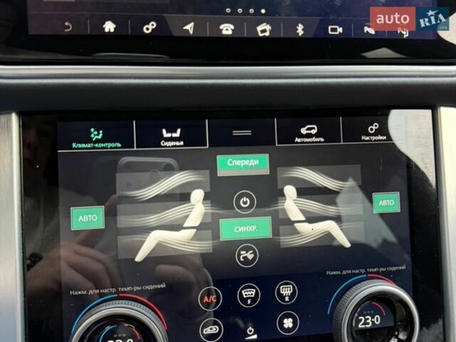 Белый Ленд Ровер Рендж Ровер, объемом двигателя 4.4 л и пробегом 138 тыс. км за 69999 $, фото 27 на Automoto.ua