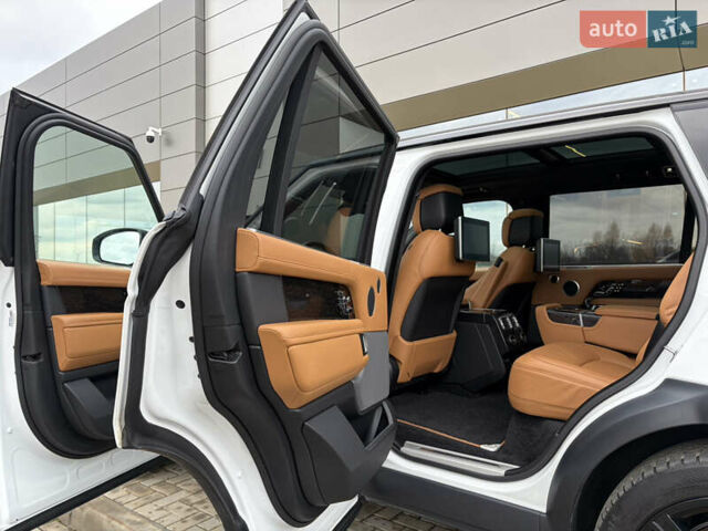 Белый Ленд Ровер Рендж Ровер, объемом двигателя 4.37 л и пробегом 71 тыс. км за 114900 $, фото 28 на Automoto.ua