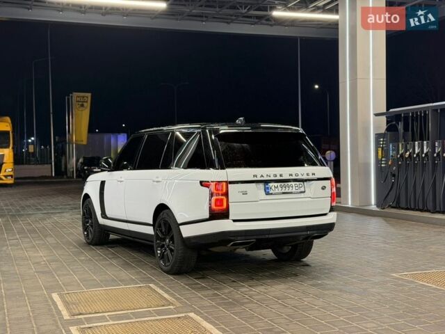 Белый Ленд Ровер Рендж Ровер, объемом двигателя 5 л и пробегом 97 тыс. км за 65000 $, фото 6 на Automoto.ua