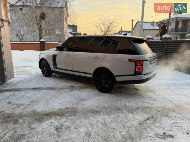 Білий Ленд Ровер Рендж Ровер, об'ємом двигуна 5 л та пробігом 97 тис. км за 65000 $, фото 4 на Automoto.ua