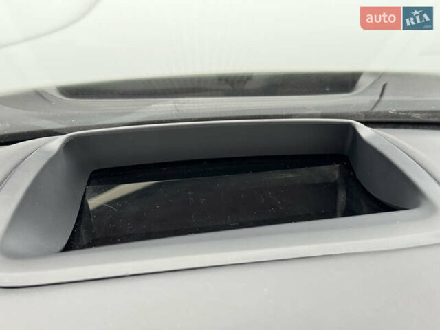 Белый Ленд Ровер Рендж Ровер, объемом двигателя 5 л и пробегом 155 тыс. км за 64999 $, фото 23 на Automoto.ua