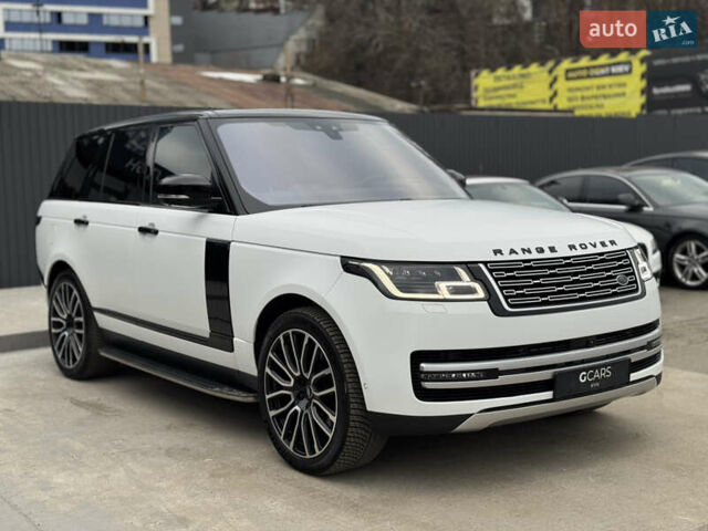 Белый Ленд Ровер Рендж Ровер, объемом двигателя 5 л и пробегом 155 тыс. км за 64999 $, фото 2 на Automoto.ua