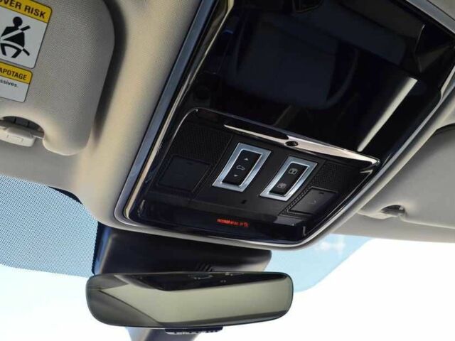 Білий Ленд Ровер Рендж Ровер, об'ємом двигуна 3 л та пробігом 71 тис. км за 17300 $, фото 14 на Automoto.ua