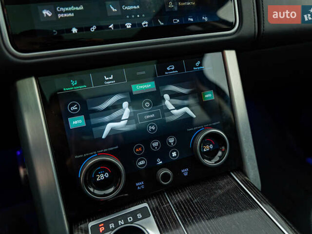 Білий Ленд Ровер Рендж Ровер, об'ємом двигуна 3 л та пробігом 75 тис. км за 69740 $, фото 19 на Automoto.ua