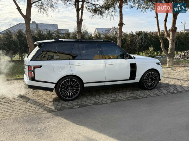 Белый Ленд Ровер Рендж Ровер, объемом двигателя 3 л и пробегом 123 тыс. км за 63000 $, фото 12 на Automoto.ua