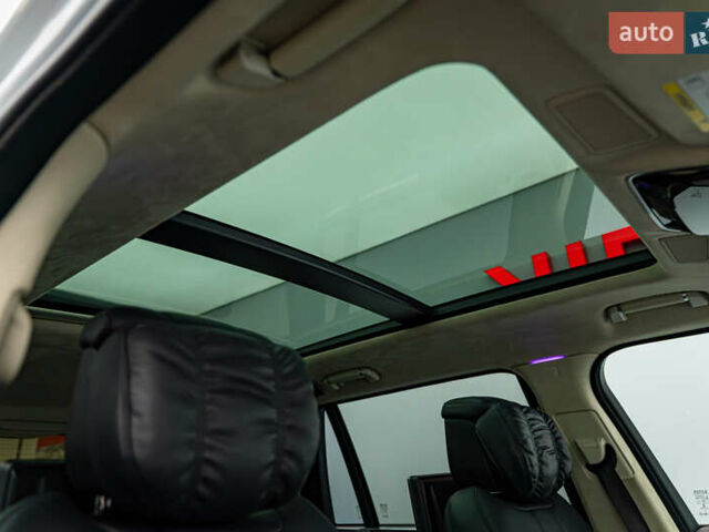 Білий Ленд Ровер Рендж Ровер, об'ємом двигуна 3 л та пробігом 75 тис. км за 69740 $, фото 23 на Automoto.ua