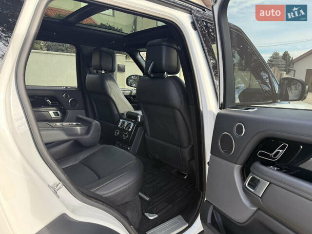 Белый Ленд Ровер Рендж Ровер, объемом двигателя 3 л и пробегом 123 тыс. км за 63000 $, фото 34 на Automoto.ua