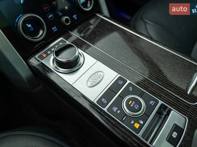 Білий Ленд Ровер Рендж Ровер, об'ємом двигуна 3 л та пробігом 75 тис. км за 69740 $, фото 20 на Automoto.ua