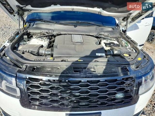 Білий Ленд Ровер Рендж Ровер, об'ємом двигуна 5 л та пробігом 71 тис. км за 20000 $, фото 10 на Automoto.ua