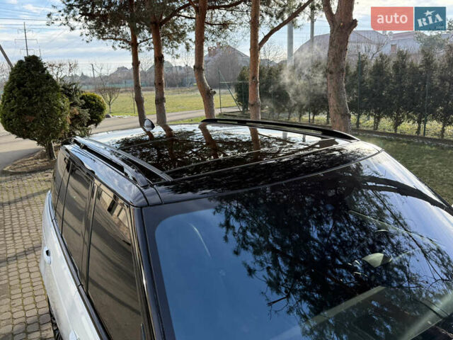 Белый Ленд Ровер Рендж Ровер, объемом двигателя 3 л и пробегом 123 тыс. км за 63000 $, фото 14 на Automoto.ua