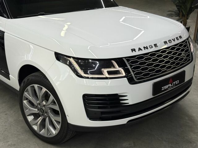 Білий Ленд Ровер Рендж Ровер, об'ємом двигуна 5 л та пробігом 62 тис. км за 69500 $, фото 1 на Automoto.ua