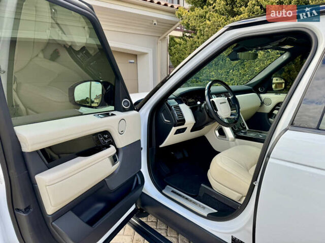 Білий Ленд Ровер Рендж Ровер, об'ємом двигуна 3 л та пробігом 97 тис. км за 79500 $, фото 15 на Automoto.ua