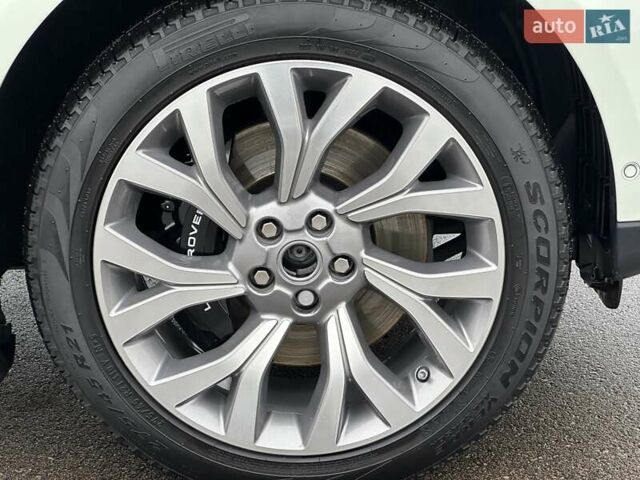 Белый Ленд Ровер Рендж Ровер, объемом двигателя 3 л и пробегом 75 тыс. км за 89900 $, фото 9 на Automoto.ua