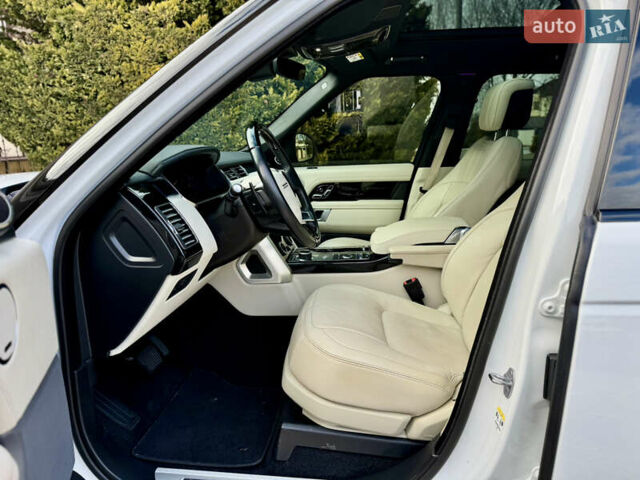 Білий Ленд Ровер Рендж Ровер, об'ємом двигуна 3 л та пробігом 97 тис. км за 79500 $, фото 19 на Automoto.ua