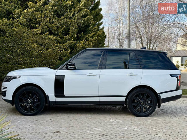 Белый Ленд Ровер Рендж Ровер, объемом двигателя 3 л и пробегом 97 тыс. км за 78900 $, фото 11 на Automoto.ua