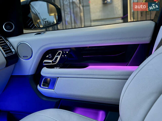 Белый Ленд Ровер Рендж Ровер, объемом двигателя 3 л и пробегом 98 тыс. км за 89000 $, фото 45 на Automoto.ua