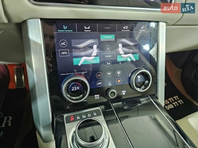 Білий Ленд Ровер Рендж Ровер, об'ємом двигуна 3 л та пробігом 93 тис. км за 87999 $, фото 22 на Automoto.ua